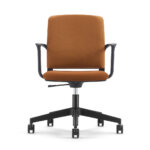 Formetiq Madrid meeting chair with 5-star base