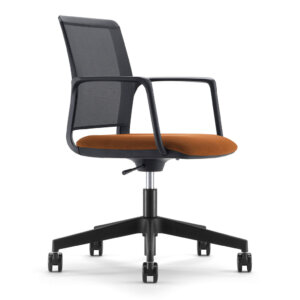 Formetiq Madrid mesh meeting chair with 5-star base